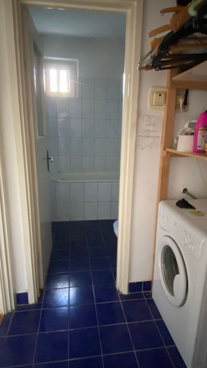 Apartament 3 camere, semidecomandat, et 4/4, Zona Democratiei