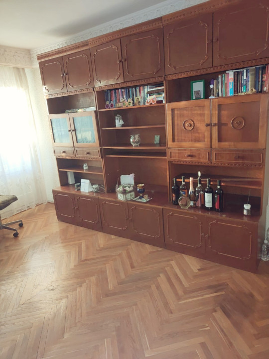 Apartament 3 camere, decomandat, etajul 12/14, Bloc Gioconda