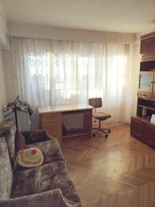 Apartament 3 camere, decomandat, etajul 12/14, Bloc Gioconda