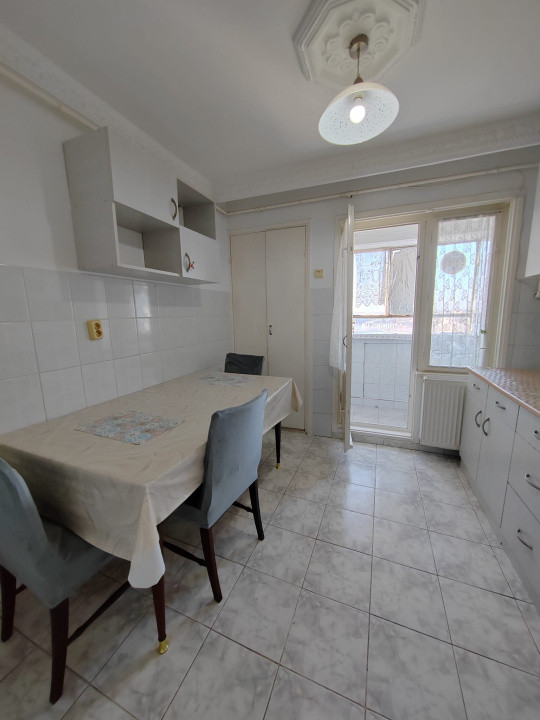 Apartament 3 camere, decomandat, etajul 12/14, Bloc Gioconda