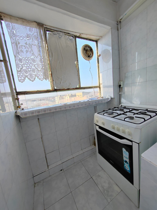 Apartament 3 camere, decomandat, etajul 12/14, Bloc Gioconda