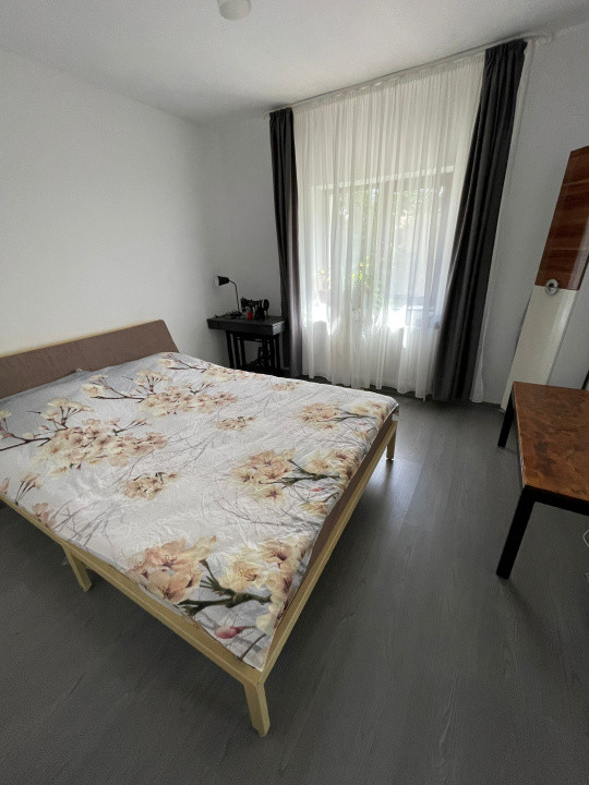 Casă spațioasă, complet mobilată, cu teren generos – Florești, Prahova