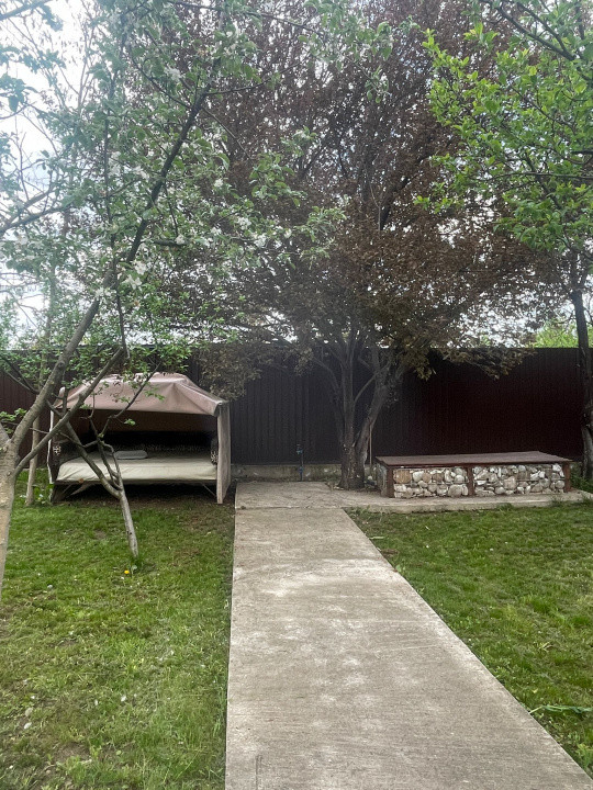 Casă spațioasă, complet mobilată, cu teren generos – Florești, Prahova