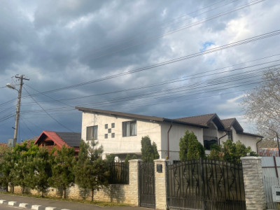 Casă spațioasă, complet mobilată, cu teren generos – Florești, Prahova