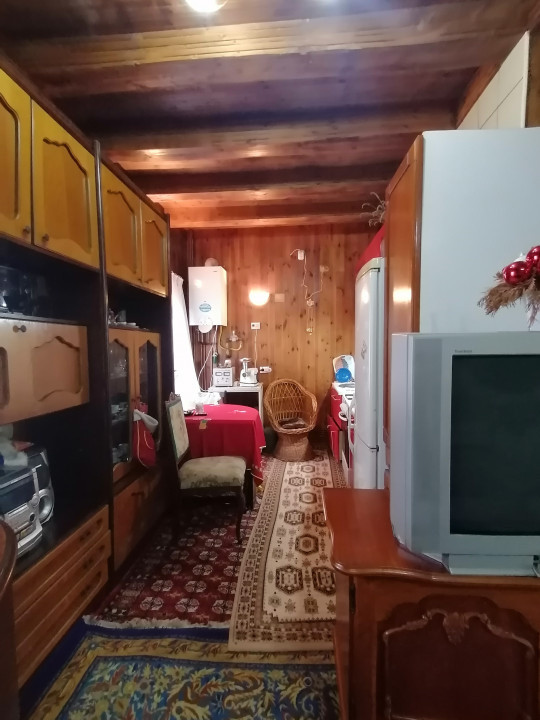 Imobil regim de inaltime p+m, Comarnic