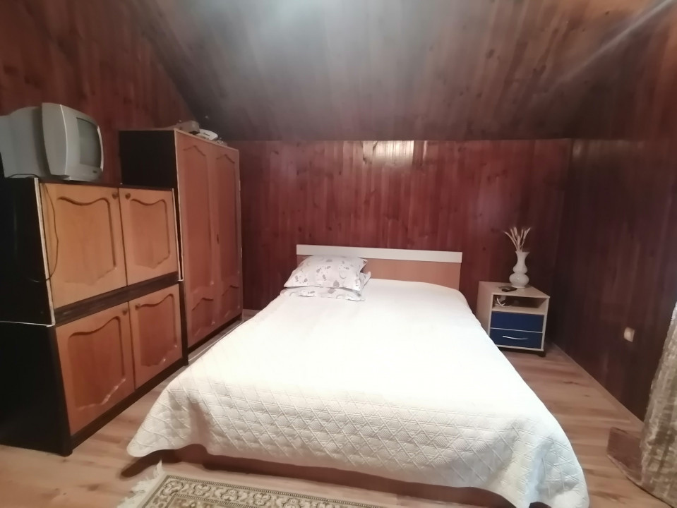 Imobil regim de inaltime p+m, Comarnic