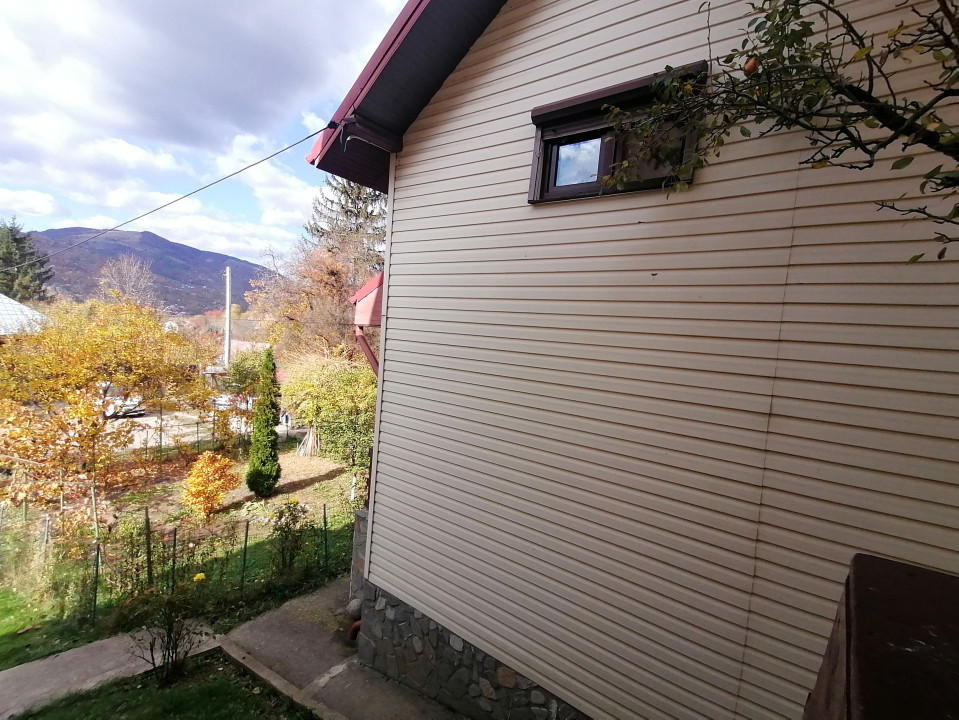 Imobil regim de inaltime p+m, Comarnic