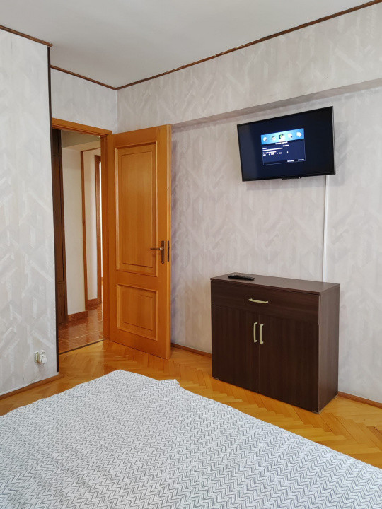 Apartament, 2 camere, decomandat, Piata Mihai Viteazu, 3/4