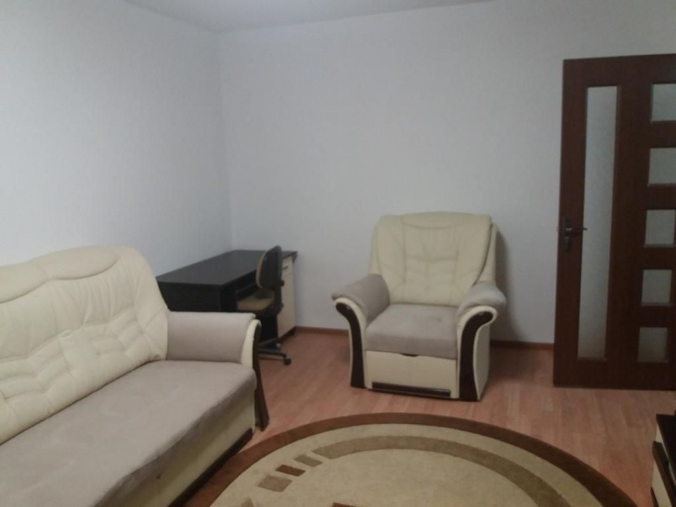 Apartament 2 camere, decomandat, Bdul Republicii, etajul 7/9