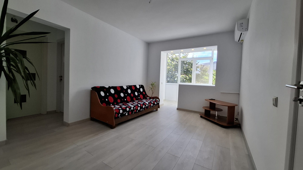 Apartament 3 camere, zona Vest