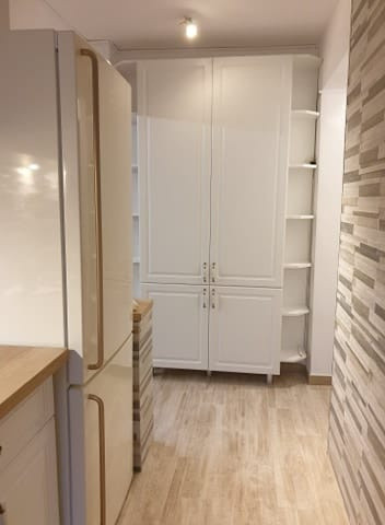 Apartament 3 camere, etaj intermediar, zona Vest Lamaita