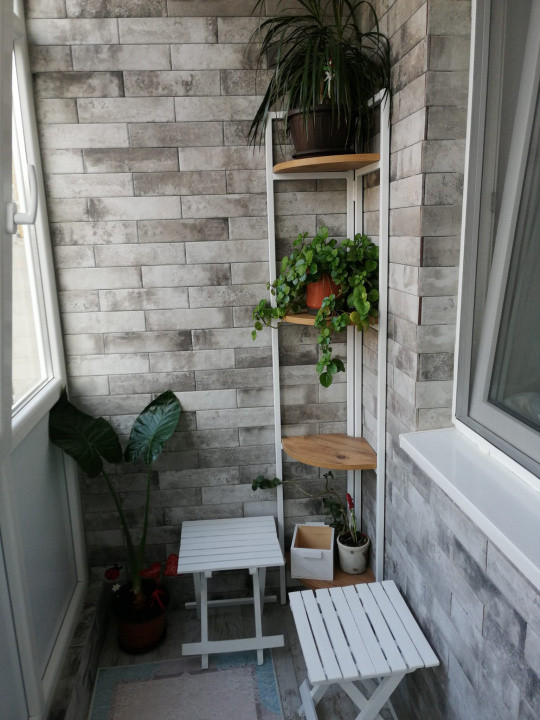 Apartament 3 camere, etaj intermediar, zona Vest Lamaita