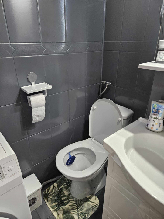 Apartament 3 camere, etaj intermediar, zona Vest Lamaita