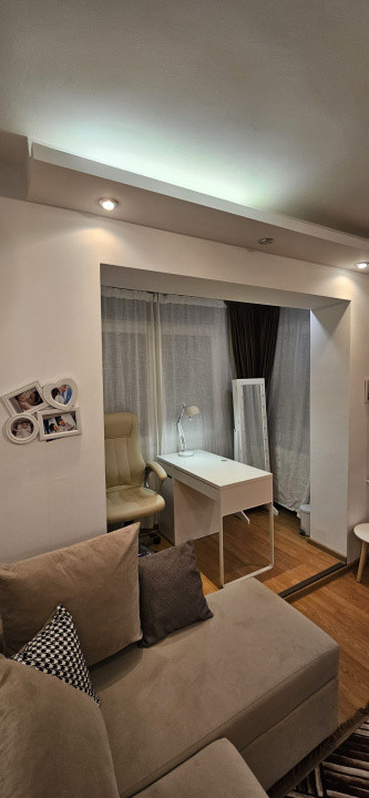 Apartament 3 camere, etaj intermediar, zona Vest Lamaita