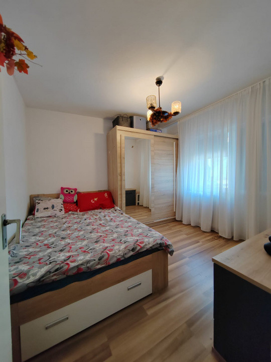 Apartament 3 camere, decomandat, confort 2, Vest