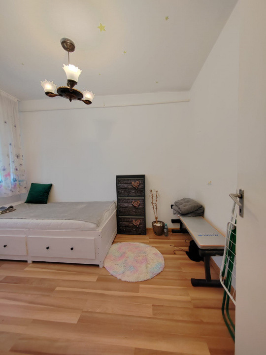 Apartament 3 camere, decomandat, confort 2, Vest