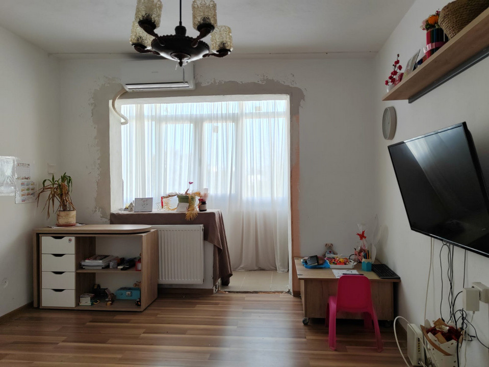 Apartament 3 camere, decomandat, confort 2, Vest