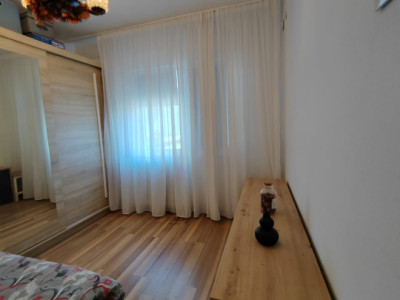 Apartament 3 camere, decomandat, confort 2, Vest