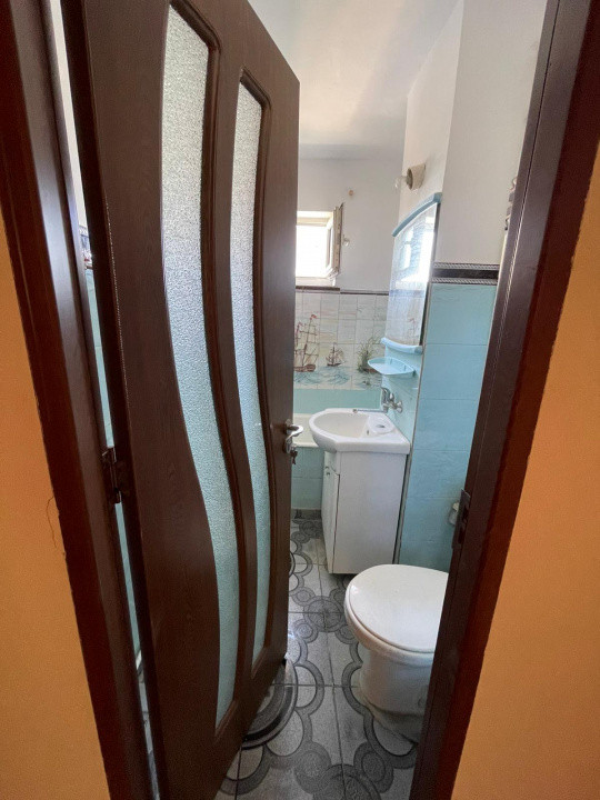 Apartament 2 camere, decomandat, etajul 9/10, Lamaita Vest