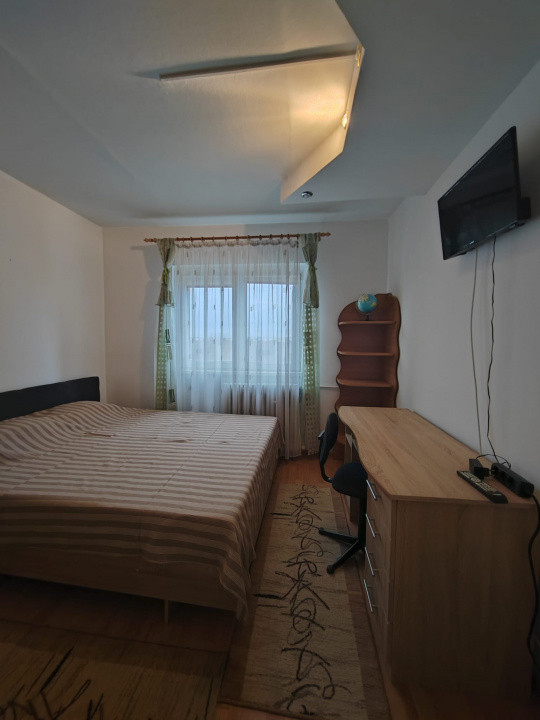 Apartament 2 camere, etaj 3/4, zona Republicii Ploiesti 