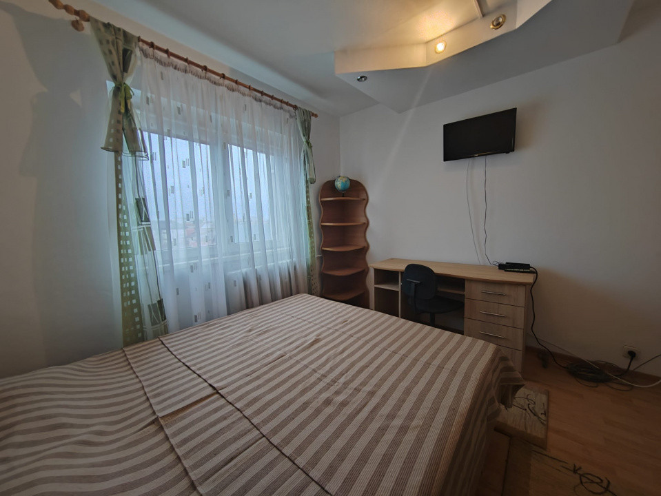 Apartament 2 camere, etaj 3/4, zona Republicii Ploiesti 
