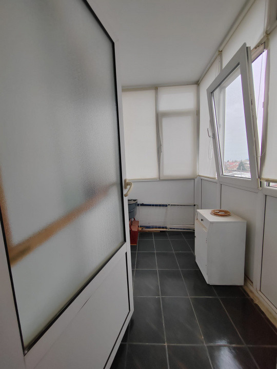 Apartament 2 camere, etaj 3/4, zona Republicii Ploiesti 