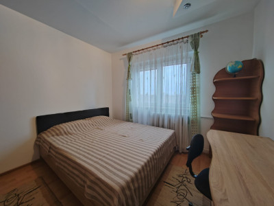 Apartament 2 camere, etaj 3/4, zona Republicii Ploiesti 