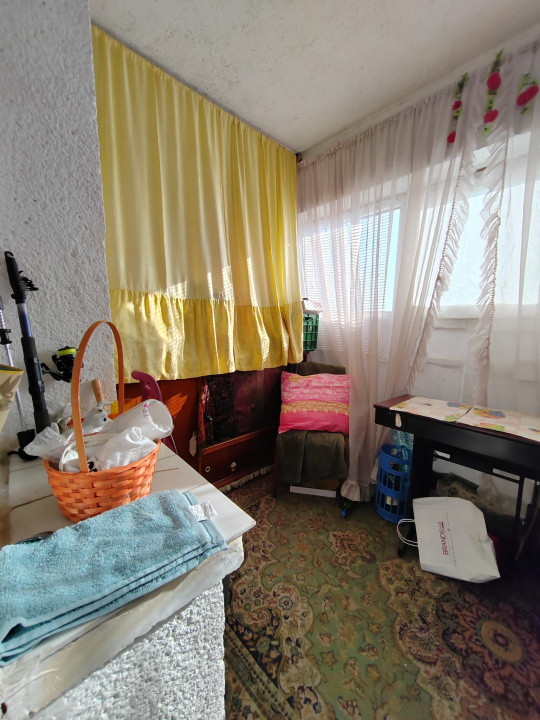 Apartament 2 camere, decomandat, Păltiniș, 4/4