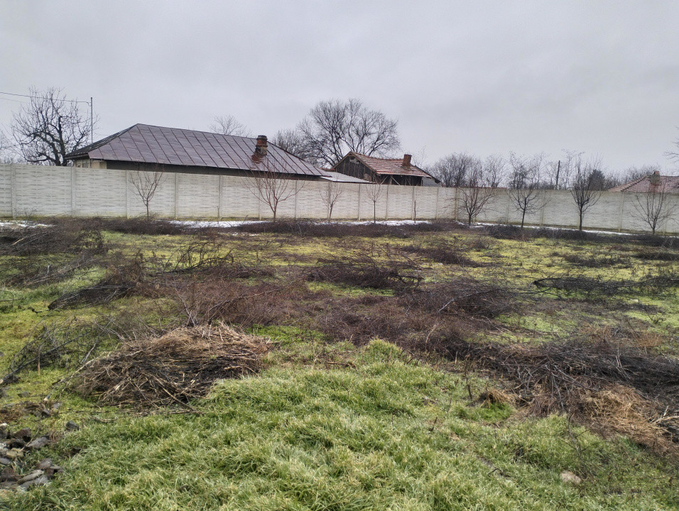 Teren intravilan, 1310 mp, stradal,construcție demolabila, Meri, Prahova