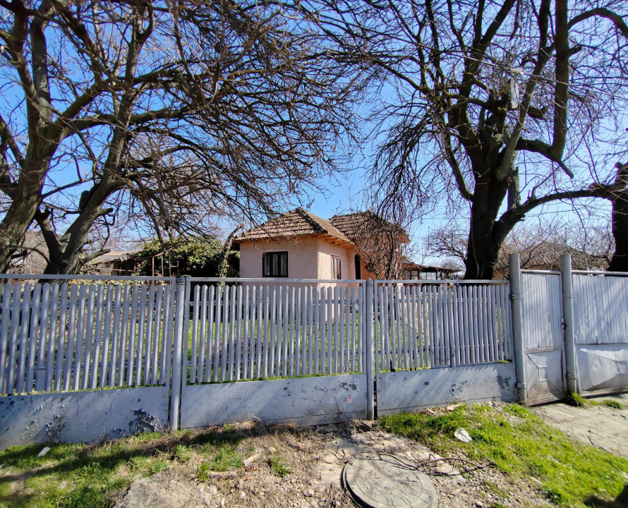 Teren generos cu deschidere 17 ml la stradă + casa– Vadul Părului, Albești, PH