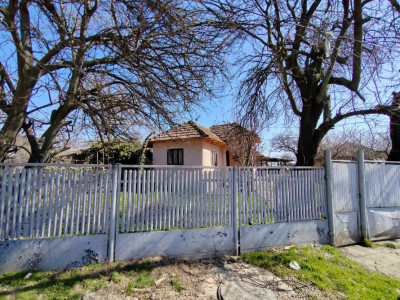 Teren generos cu deschidere 17 ml la stradă + casa– Vadul Părului, Albești, PH