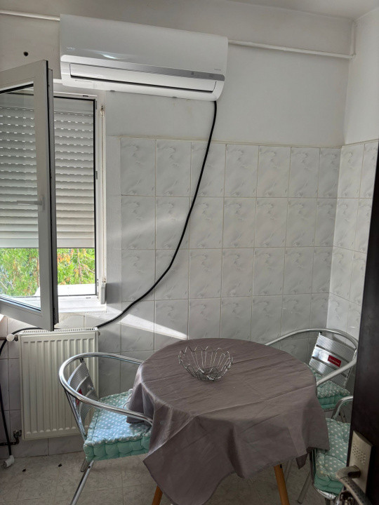 Apartament 2 camere, Ploiești Vest, Ideal investiție( chiriaș existent) 