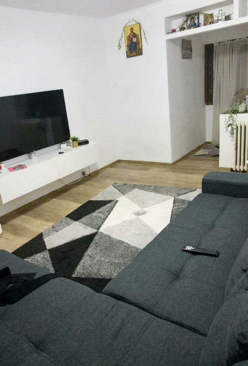 Apartament 2 camere decomandat, etajul 5 din 7, ultracentral