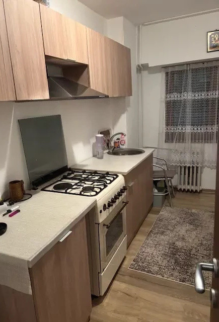 Apartament 2 camere decomandat, etajul 5 din 7, ultracentral