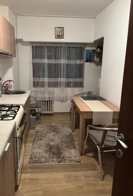 Apartament 2 camere decomandat, etajul 5 din 7, ultracentral