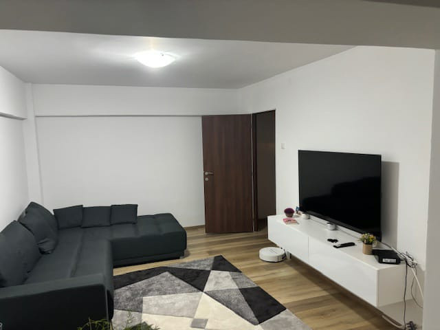 Apartament 2 camere decomandat, etajul 5 din 7, ultracentral