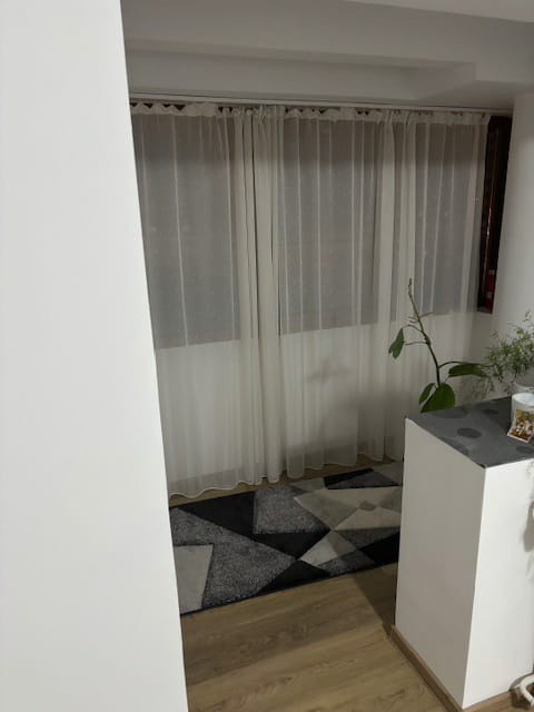 Apartament 2 camere decomandat, etajul 5 din 7, ultracentral