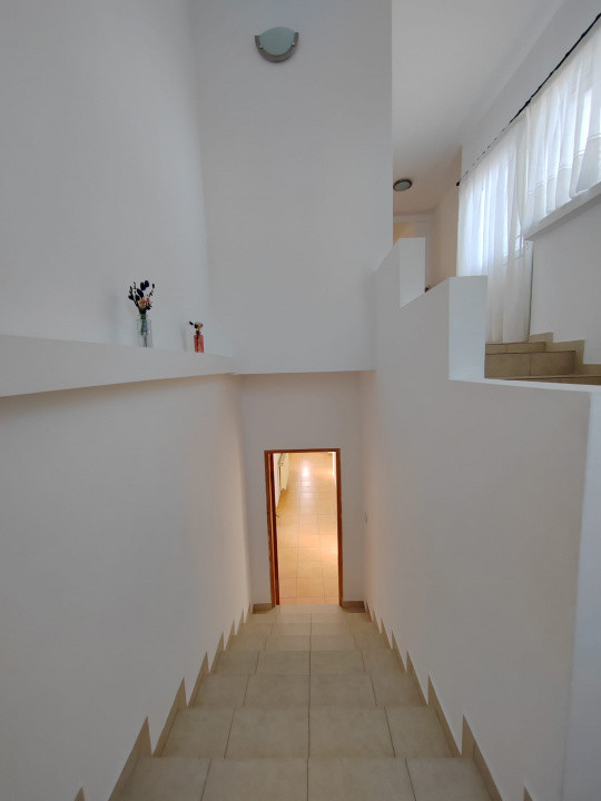 Casa 5 camere, regim de înălțime p+1, Bereasca, Ploiesti 