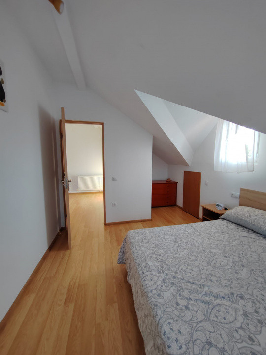 Casa 5 camere, regim de înălțime p+1, Bereasca, Ploiesti 