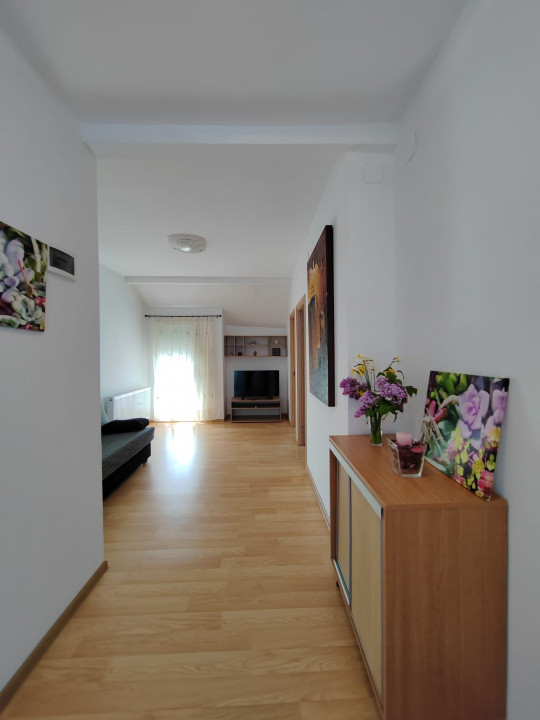 Casa 5 camere, regim de înălțime p+1, Bereasca, Ploiesti 