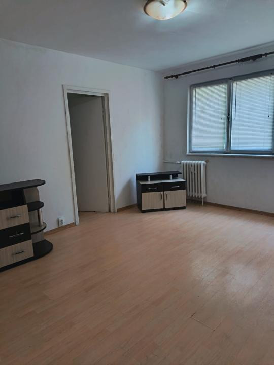 Apartament 3 camere, zona Nord