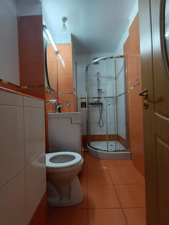 Garsoniera 37 mp utili, etaj 5 din 6, zona Marasesti