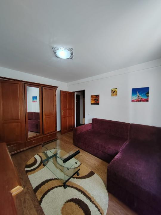 Garsoniera etaj 1 din 3, zona Sud, complet mobilat și utilat
