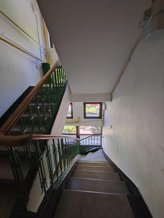 Garsoniera etaj 1 din 3, zona Sud, complet mobilat și utilat