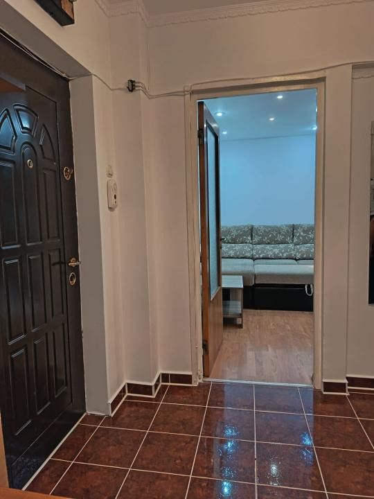 Apartament 2 camere, decomandat, zona Ofelia, etajul 1, mobilat, utilat